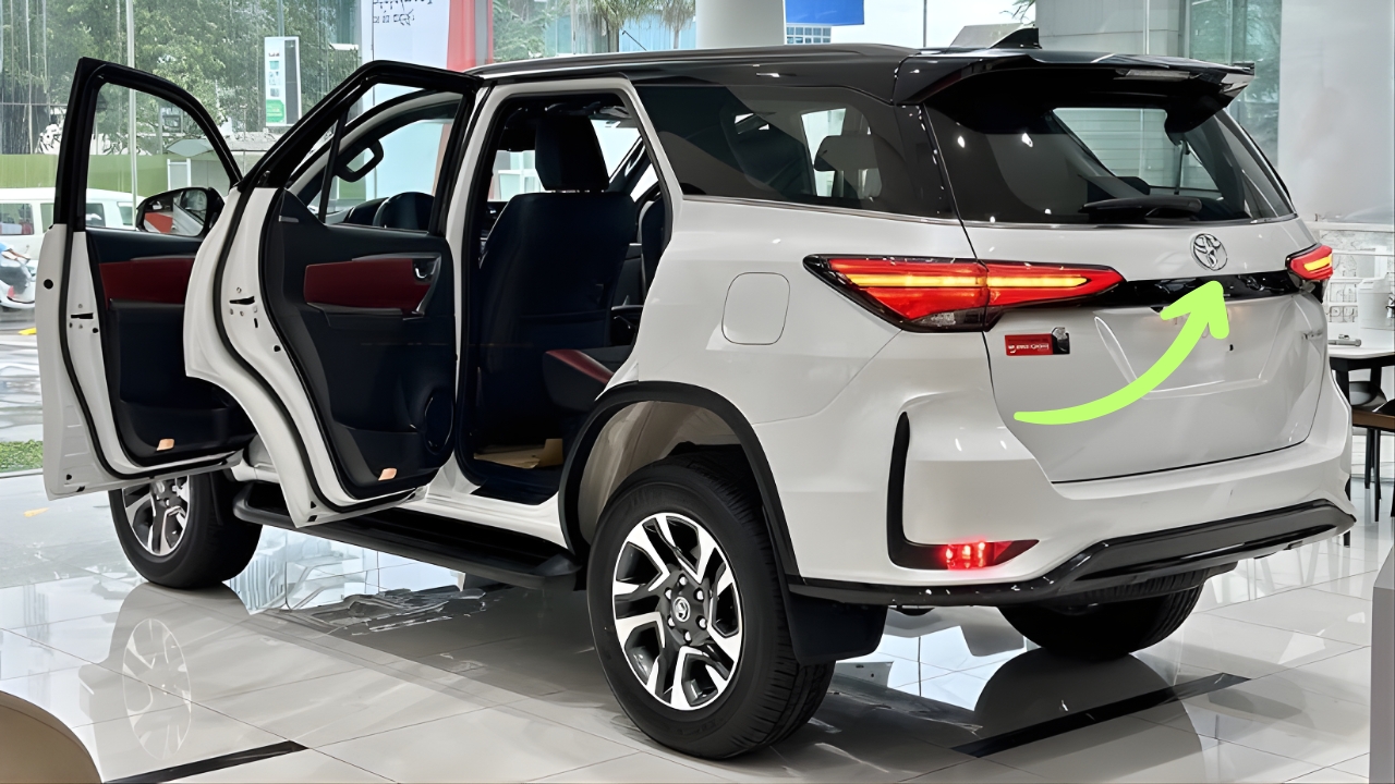Toyota Fortuner Legender